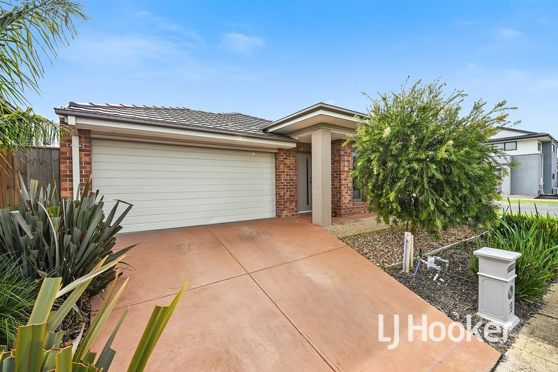 9 Deegan Way, Cranbourne East VIC 3977