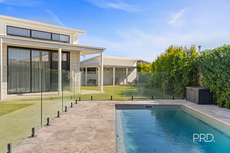 Photo - 9 Denny Crescent, Gobbagombalin NSW 2650 - Image 30