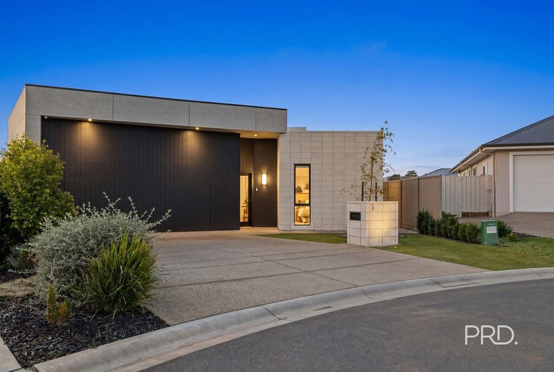 Photo - 9 Denny Crescent, Gobbagombalin NSW 2650 - Image 35