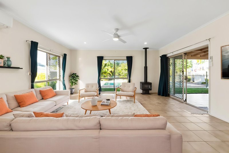 Photo - 9 Devlin Street, Parkwood QLD 4214 - Image 3