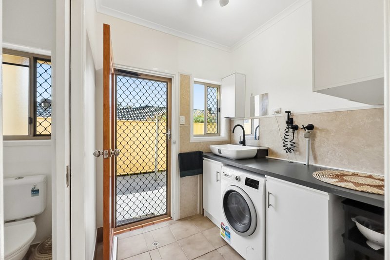 Photo - 9 Devlin Street, Parkwood QLD 4214 - Image 10
