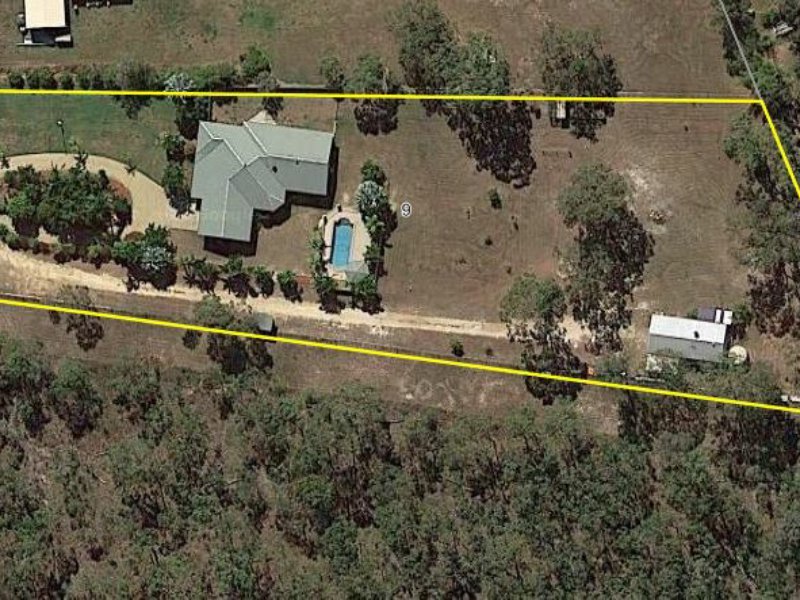 Photo - 9 Diamond Crescent, Tannum Sands QLD 4680 - Image 3