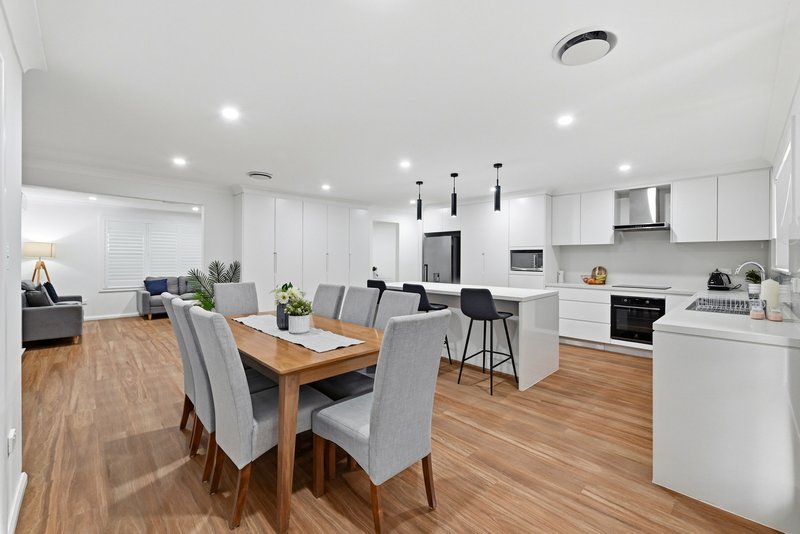 Photo - 9 Diana Place, South Penrith NSW 2750 - Image 4