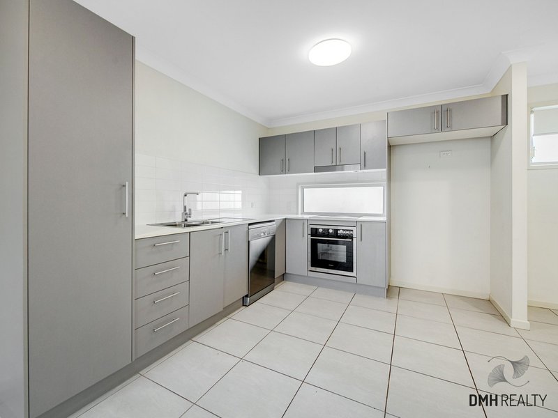 Photo - 9 Diller Drive, Crestmead QLD 4132 - Image 5