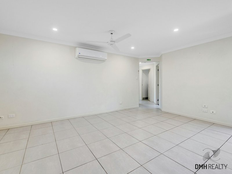 Photo - 9 Diller Drive, Crestmead QLD 4132 - Image 7