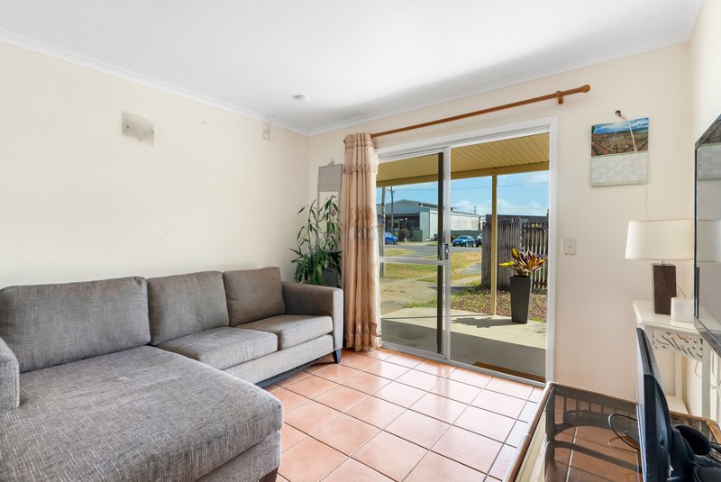 Photo - 9 Dillon Street, Bungalow QLD 4870 - Image 3