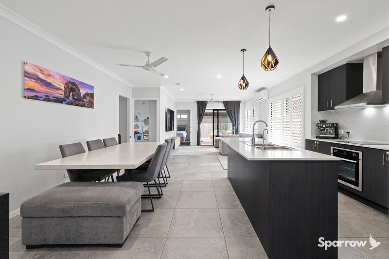 Photo - 9 Discovery Boulevard, Bahrs Scrub QLD 4207 - Image 4