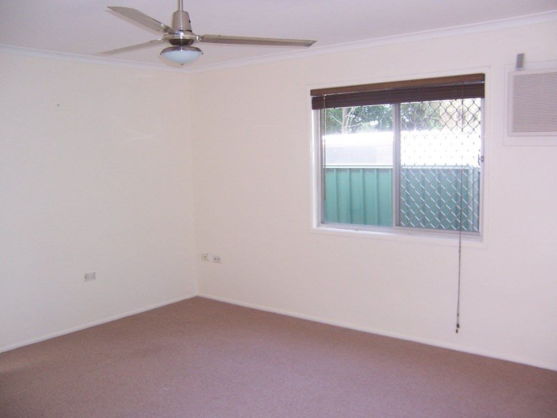 Photo - 9 Domnick Street, Caboolture South QLD 4510 - Image 7