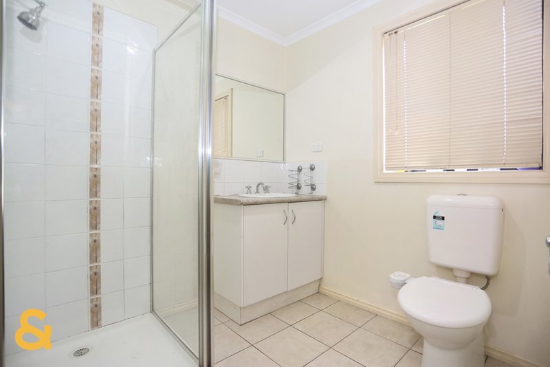 Photo - 9 Donvale Avenue, Roxburgh Park VIC 3064 - Image 8