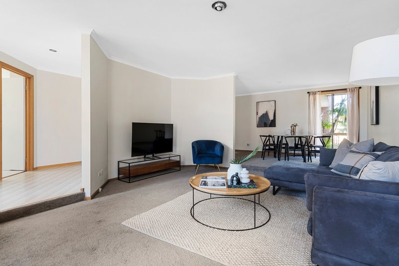 Photo - 9 Dorrington Court, Mill Park VIC 3082 - Image 3