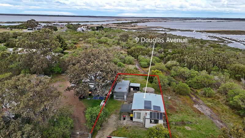 9 Douglas Avenue, Hollands Landing VIC 3862