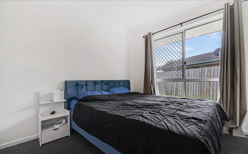 Photo - 9 Dowling Crescent, Eagleby QLD 4207 - Image 5