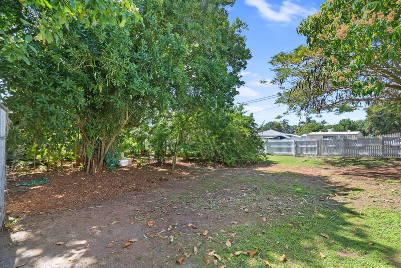 Photo - 9 Down Street, Scarness QLD 4655 - Image 11