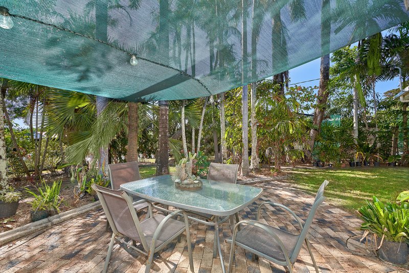 Photo - 9 Dromana Close, Kewarra Beach QLD 4879 - Image 9