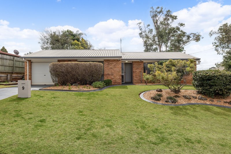 Photo - 9 Dunemann Street, Kearneys Spring QLD 4350 - Image 2