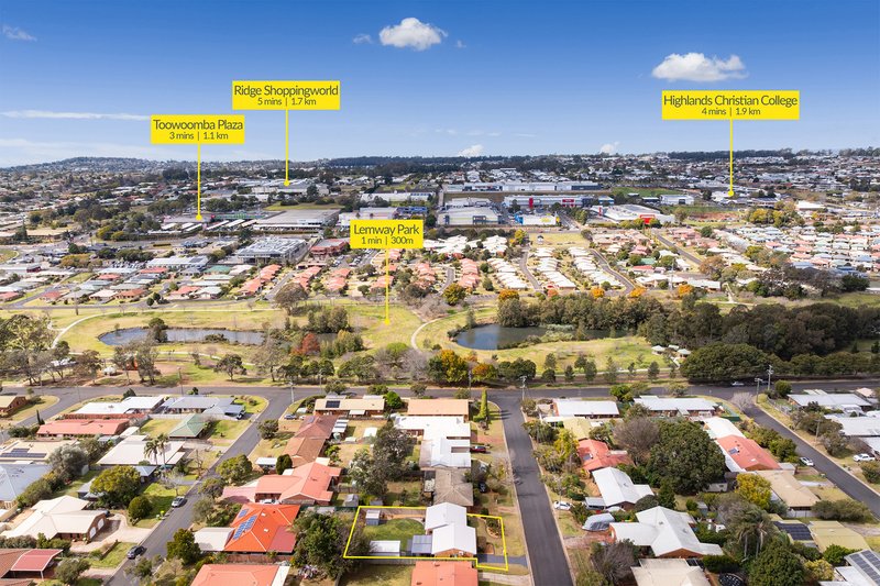 Photo - 9 Dunemann Street, Kearneys Spring QLD 4350 - Image 3
