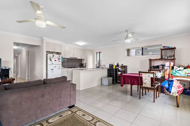 Photo - 9 Dunes Crescent, North Lakes QLD 4509 - Image 5