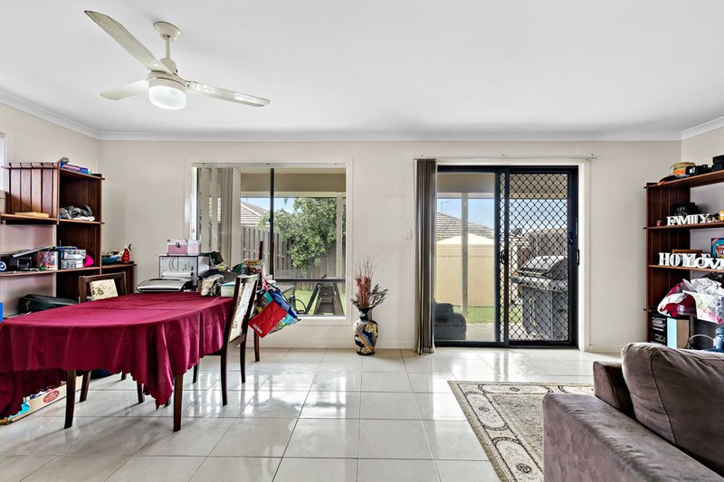 Photo - 9 Dunes Crescent, North Lakes QLD 4509 - Image 7