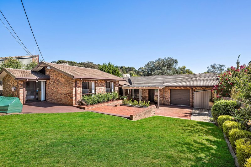 9 Duterrau Crescent, Lyneham ACT 2602