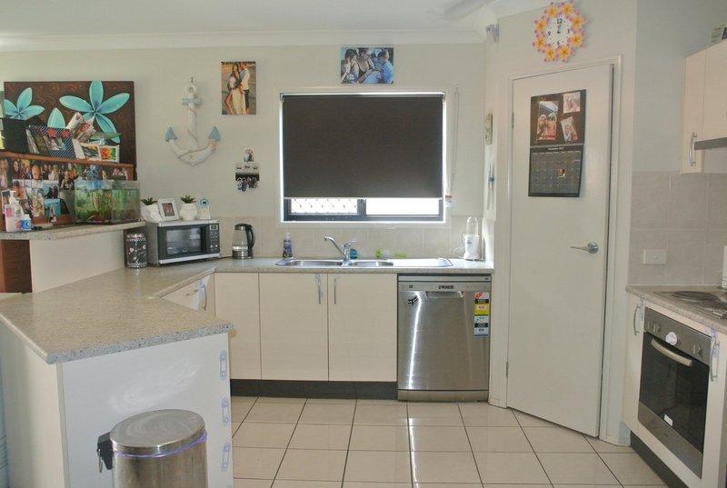 Photo - 9 Dysart St , Rothwell QLD 4022 - Image 5