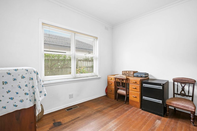 Photo - 9 East Boundary Road, Bentleigh East VIC 3165 - Image 7