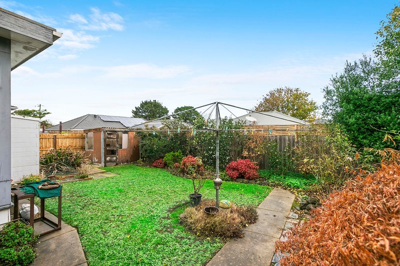 Photo - 9 East Boundary Road, Bentleigh East VIC 3165 - Image 13