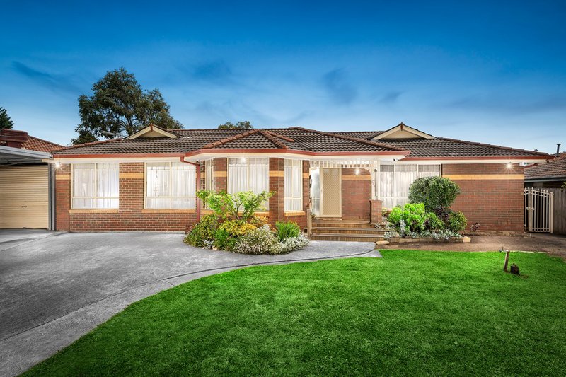 9 Eccles Close, Mill Park VIC 3082