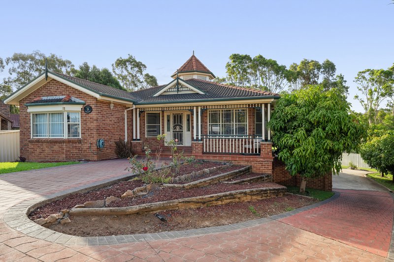 Photo - 9 Edinburgh Circuit, Cecil Hills NSW 2171 - Image 2