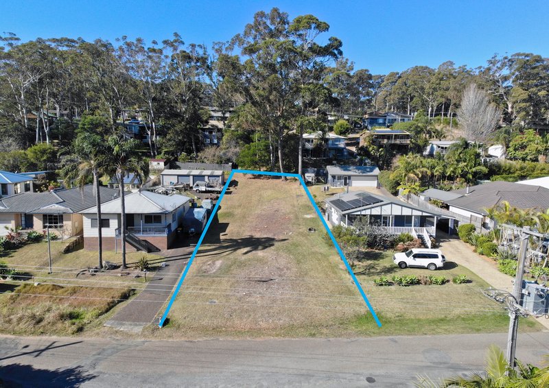 9 Edward Avenue, Kings Point NSW 2539