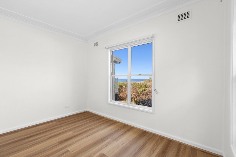 Photo - 9 Ellen Street, Curl Curl NSW 2096 - Image 4