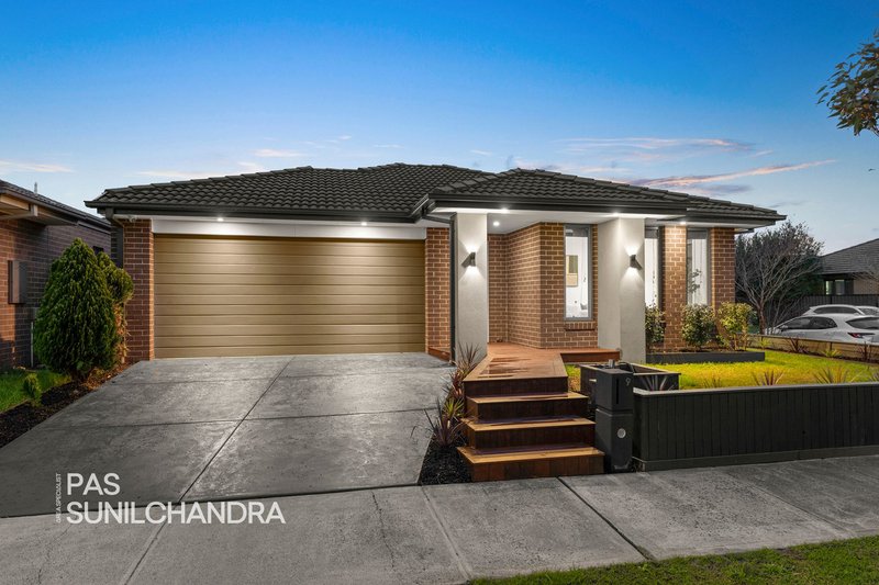 Photo - 9 Elodea Way, Cranbourne North VIC 3977 - Image 1