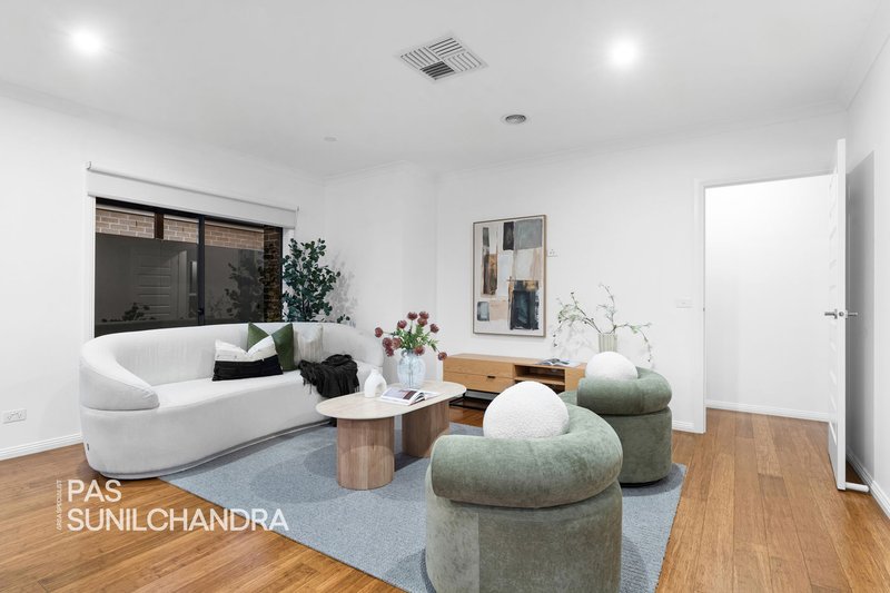 Photo - 9 Elodea Way, Cranbourne North VIC 3977 - Image 6