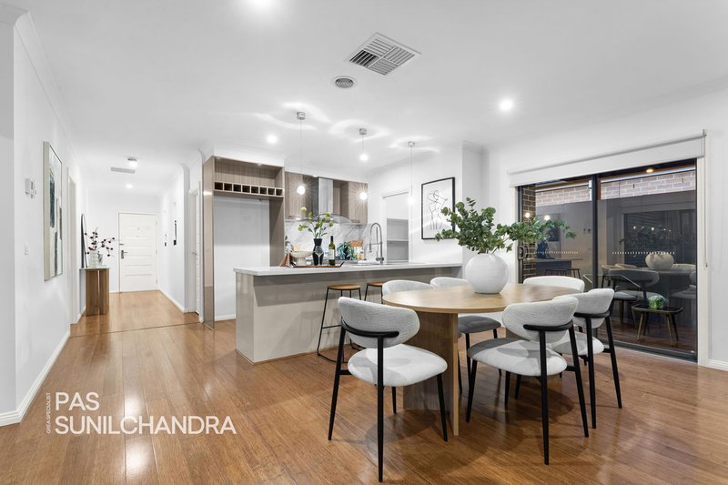 Photo - 9 Elodea Way, Cranbourne North VIC 3977 - Image 7