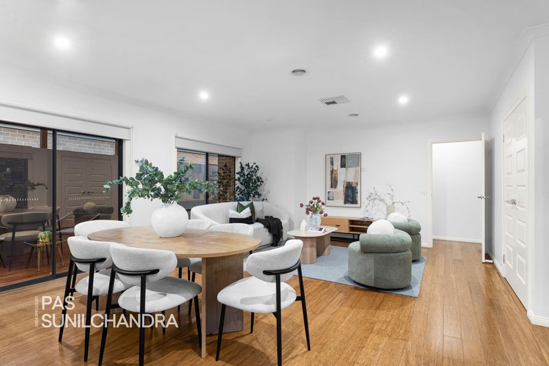 Photo - 9 Elodea Way, Cranbourne North VIC 3977 - Image 10