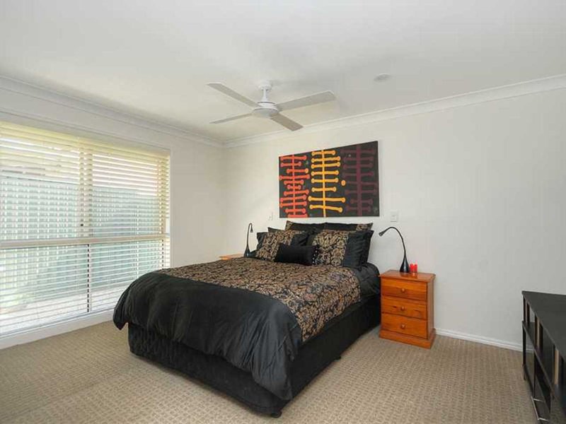 Photo - 9 Elsemore Court, Carrara QLD 4211 - Image 11