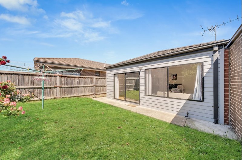 Photo - 9 Eminence Drive, Cranbourne West VIC 3977 - Image 10