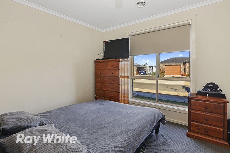 Photo - 9 Endeca Court, Lovely Banks VIC 3213 - Image 8