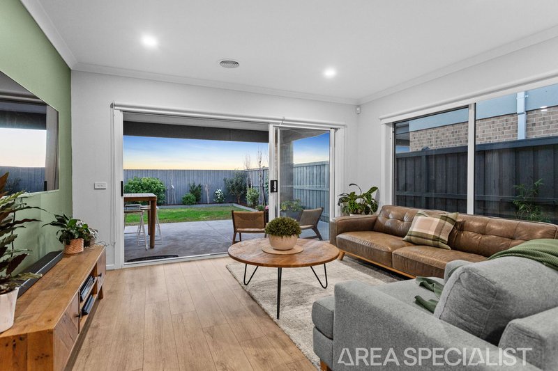 Photo - 9 Ensemble Way, Junction Village VIC 3977 - Image 5