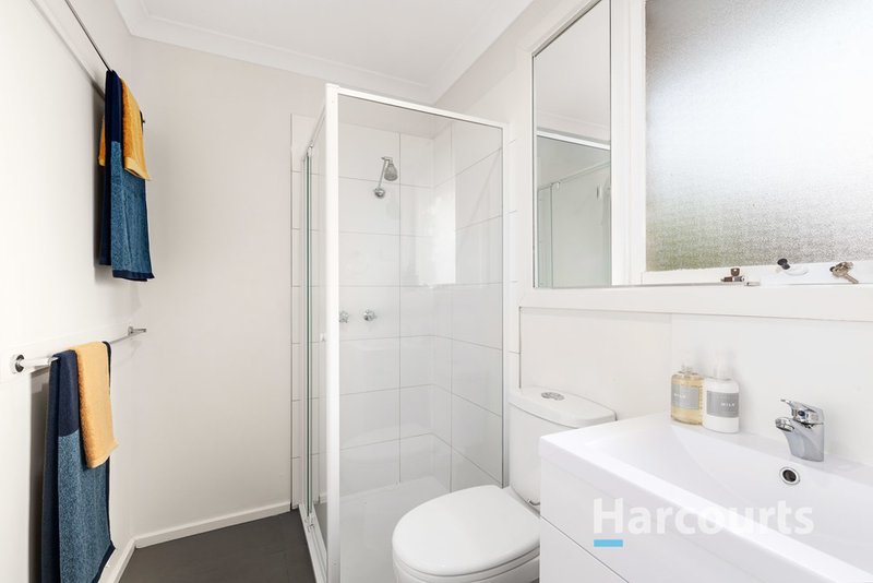 Photo - 9 Ensign Close, Wantirna VIC 3152 - Image 7