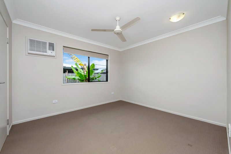 Photo - 9 Epping Way, Mount Low QLD 4818 - Image 7