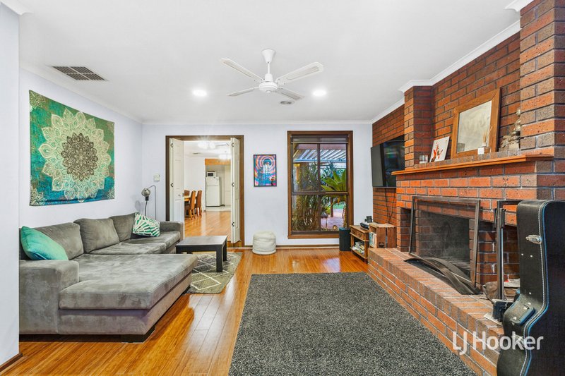 Photo - 9 Eva Court, Seabrook VIC 3028 - Image 3