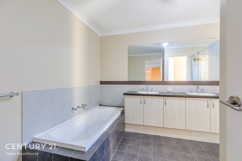 Photo - 9 Exbury Street, Landsdale WA 6065 - Image 9