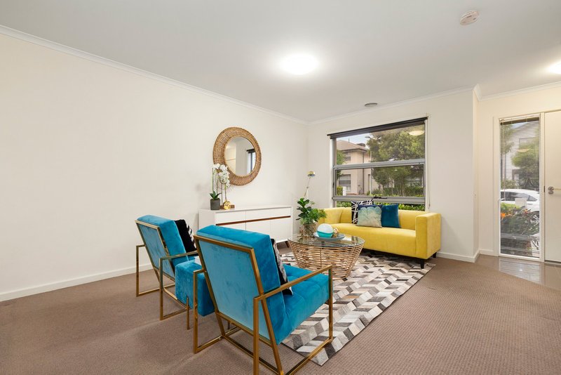 Photo - 9 Excelsior Circuit, Mulgrave VIC 3170 - Image 3