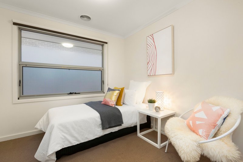 Photo - 9 Excelsior Circuit, Mulgrave VIC 3170 - Image 7