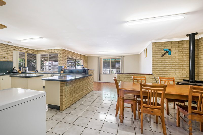 Photo - 9 Exchequer Avenue, Greenfields WA 6210 - Image 8