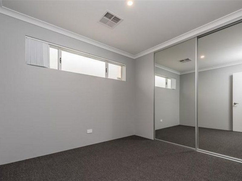 Photo - 9 Faba Lane, Jindalee WA 6036 - Image 5
