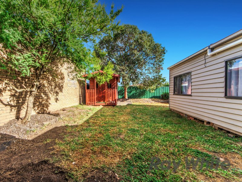 Photo - 9 Fairfax Circuit, Albanvale VIC 3021 - Image 8