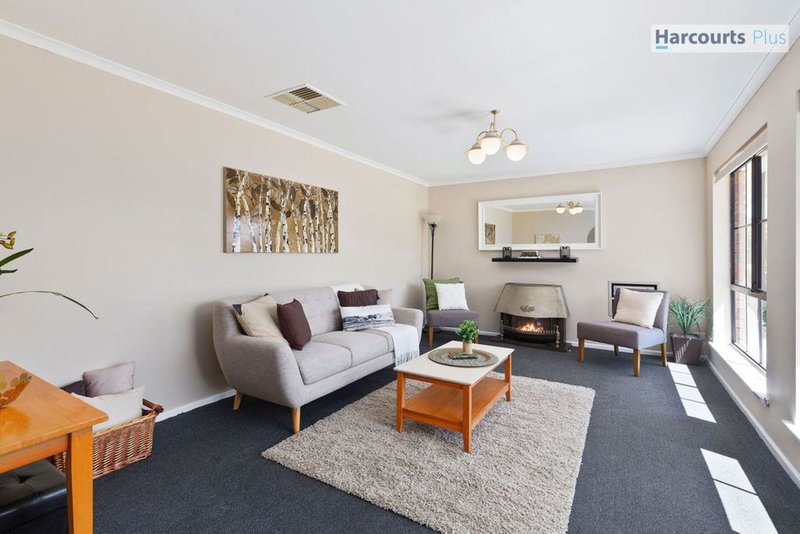 Photo - 9 Fairhill Street, Hallett Cove SA 5158 - Image 8