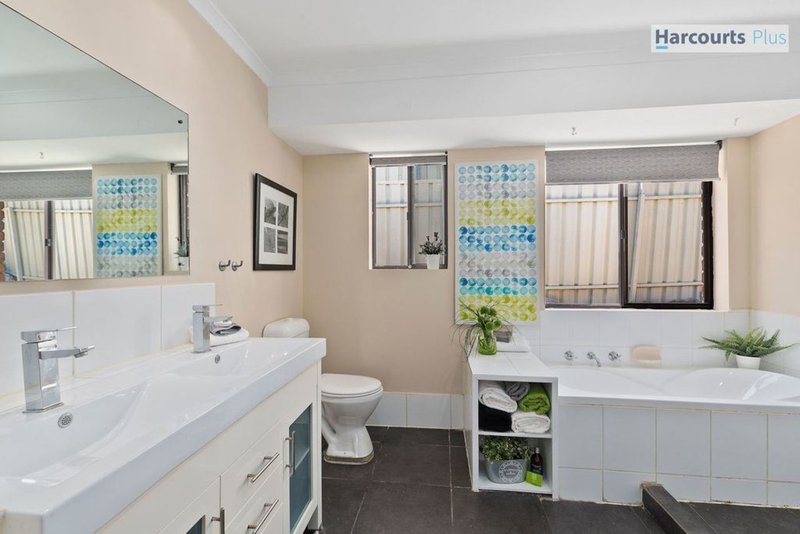 Photo - 9 Fairhill Street, Hallett Cove SA 5158 - Image 20