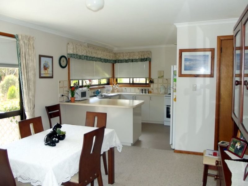 Photo - 9 Falmouth Street, St Helens TAS 7216 - Image 3